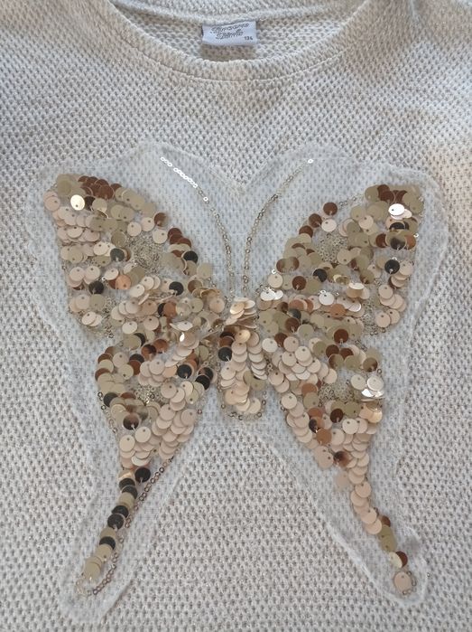Sweterek 134 motyl
