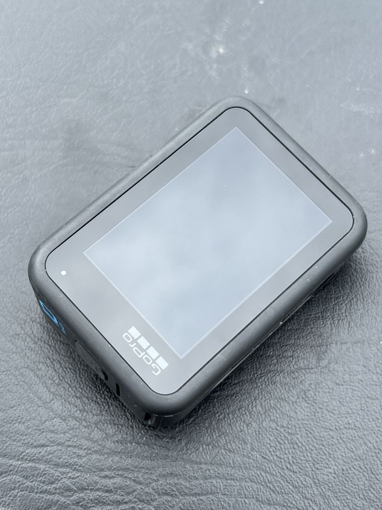 GoPro HERO 10 Black - працює тільки від зарядки