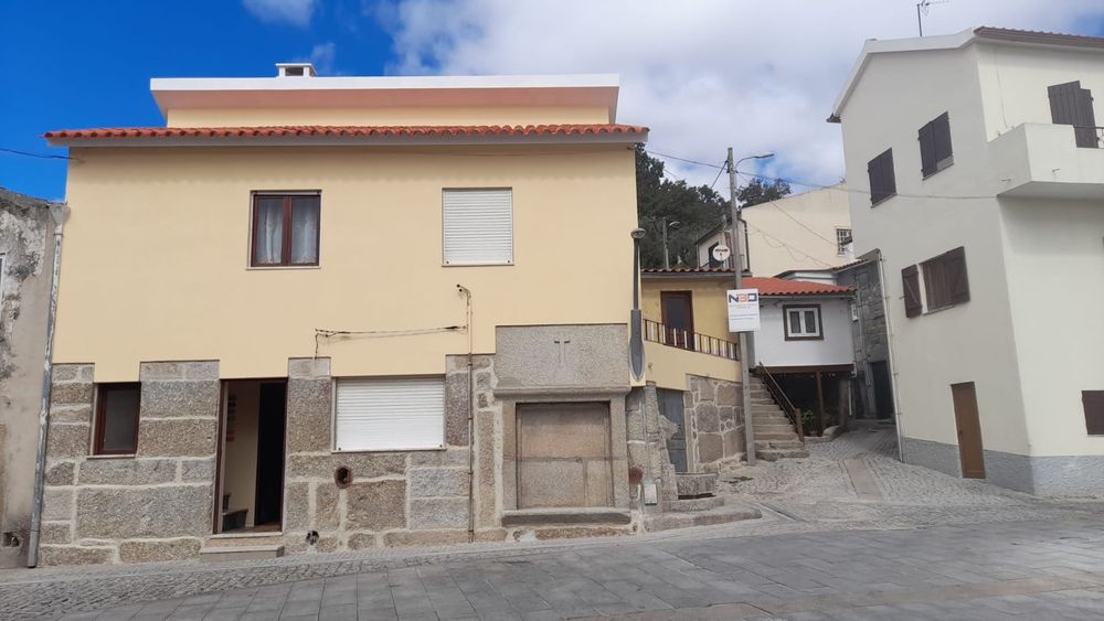 Vende-se Moradia T4 Algodres