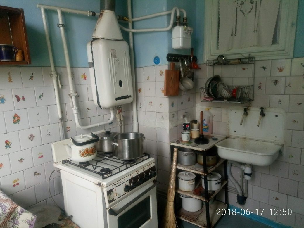 Продам квартиру 2х кімн.на 20-ом ост.Горняк