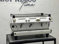 Професійна кавомашина La Marzocco GB5
