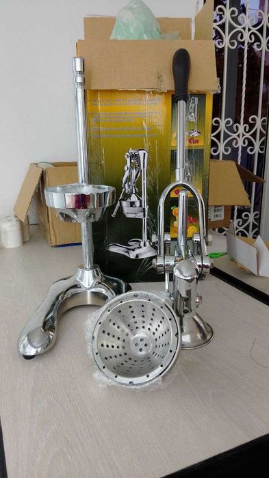 Пресс для цитрусовых и гранат Vortex. Италия