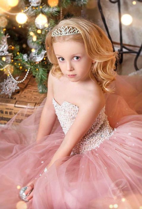 Оренда дитячих суконь на випускний у садочку, випускний у школі 4 клас