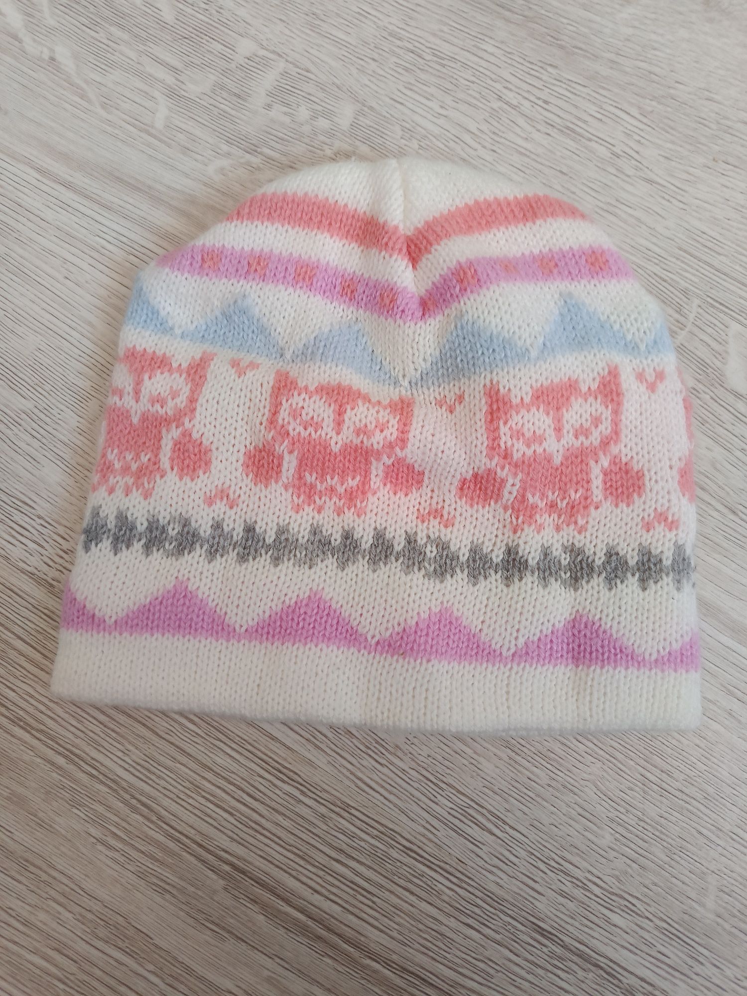 Czapka dziewczęca