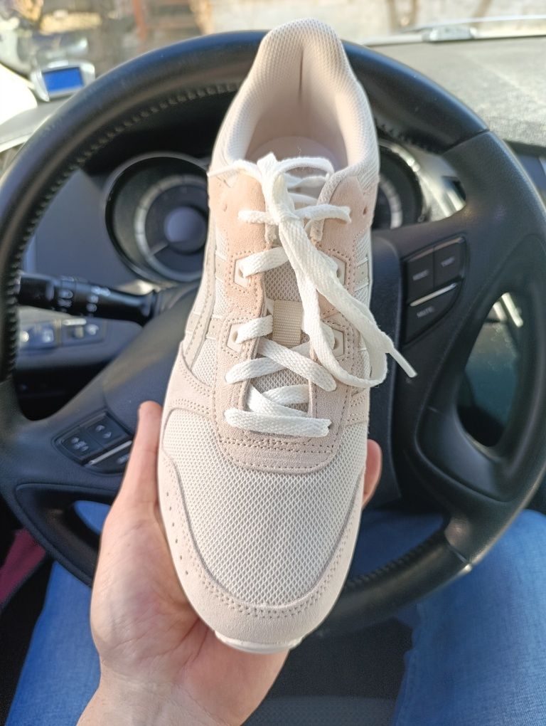 ASICS Lyte Classic original p. 42(26,5) нові