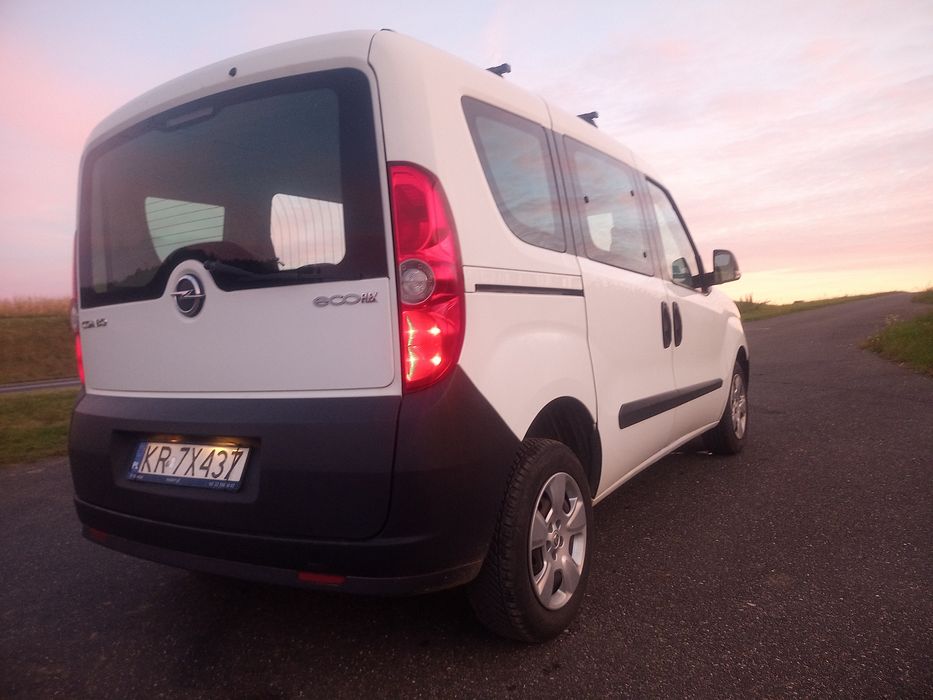 Opel Combo klima 5 osobowy fv euro 6 bezwypadkowy