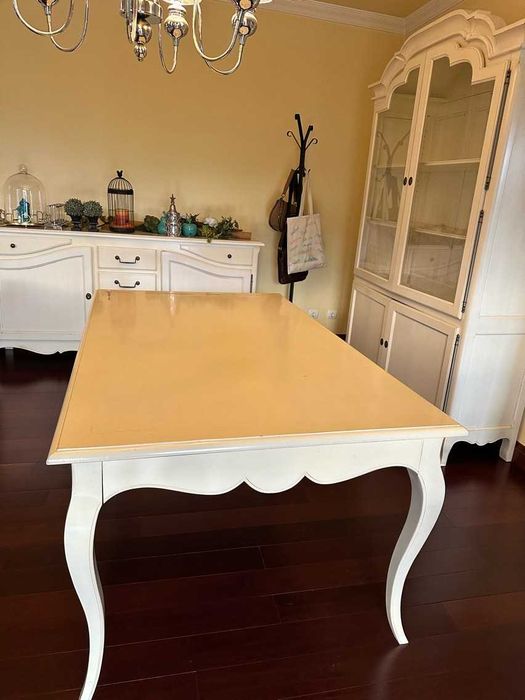 Mesa de jantar extensível