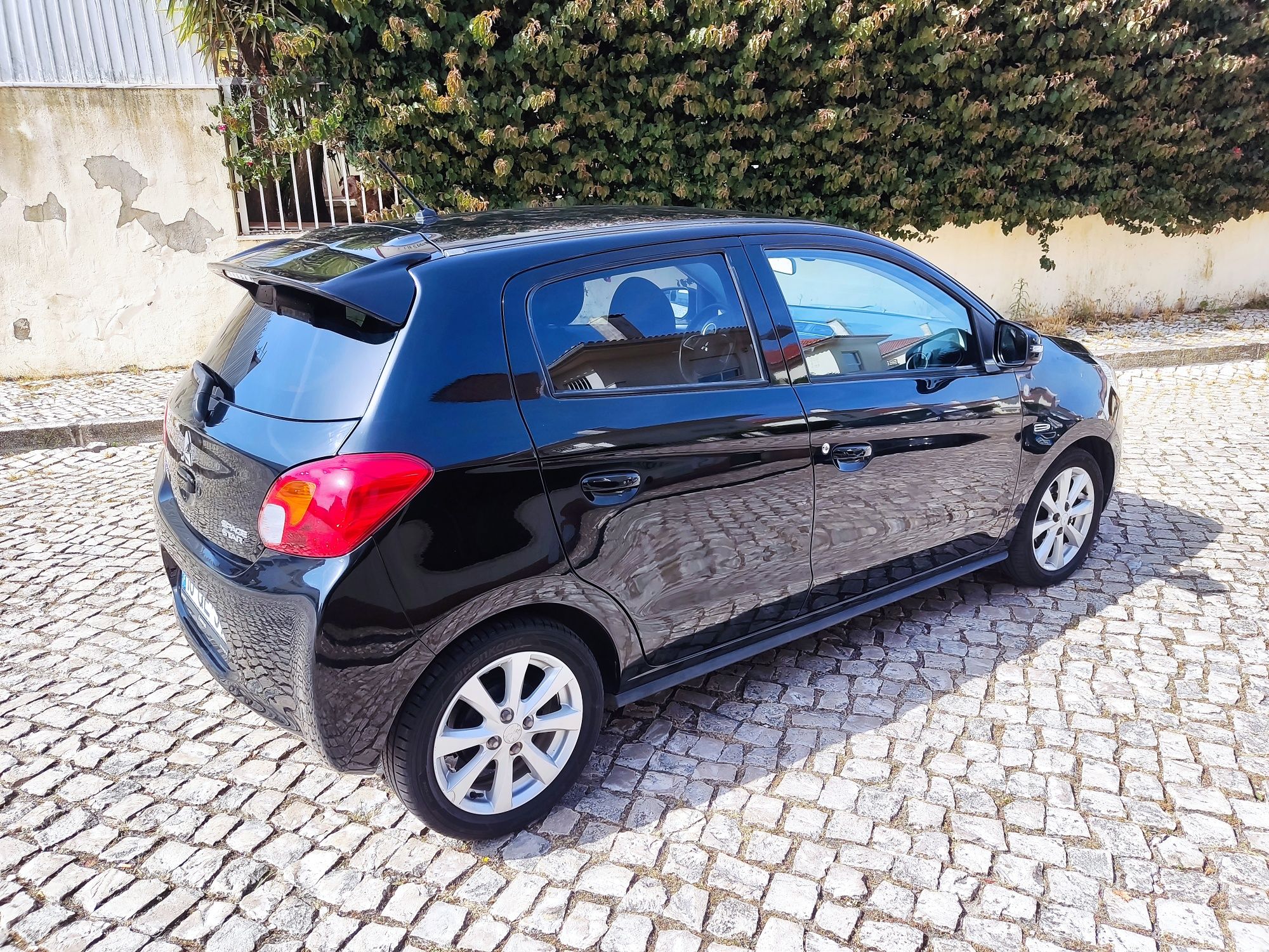 Mitsubishi Space Star 1.2 Aceito retomas carros/motas