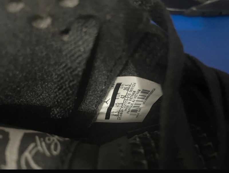ButySportoweJordan4RetroBlackCat Roz.38