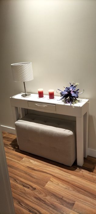 Consola e puff branco