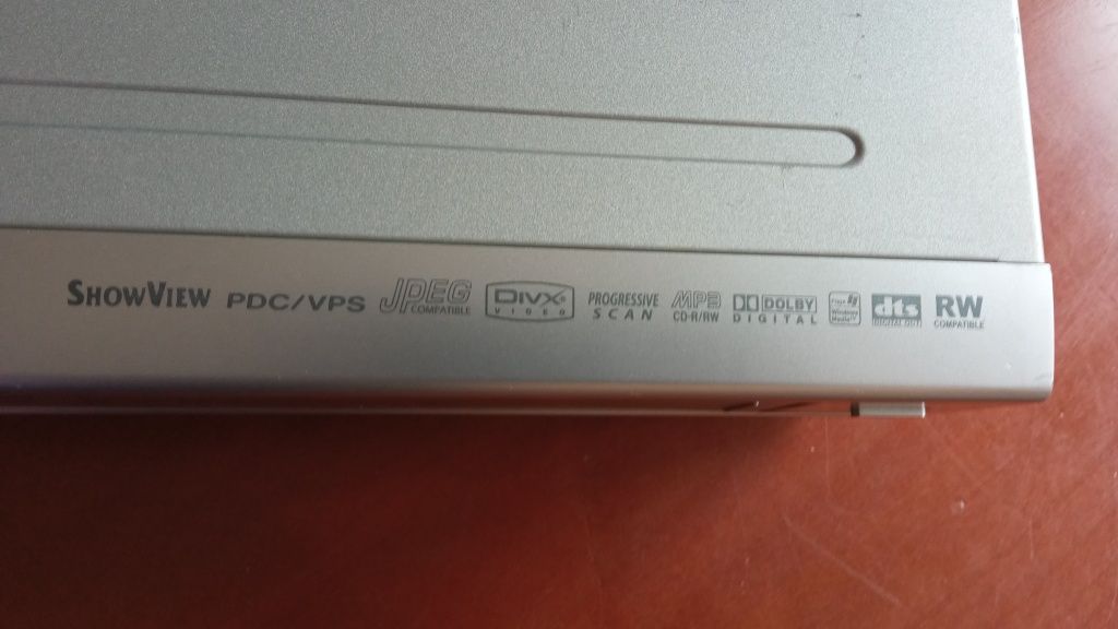 LG Targa DVR-5100X Nagrywarka DVD Combo2