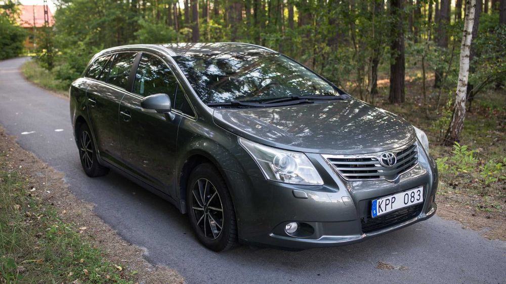 Toyota Avensis 2010 1.8 benzyna
