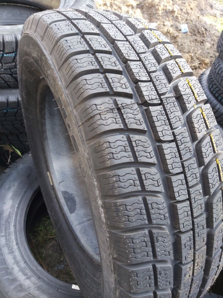 Opony ''Profil'' 205/50 R17 Wintermaxx 89H gat.II