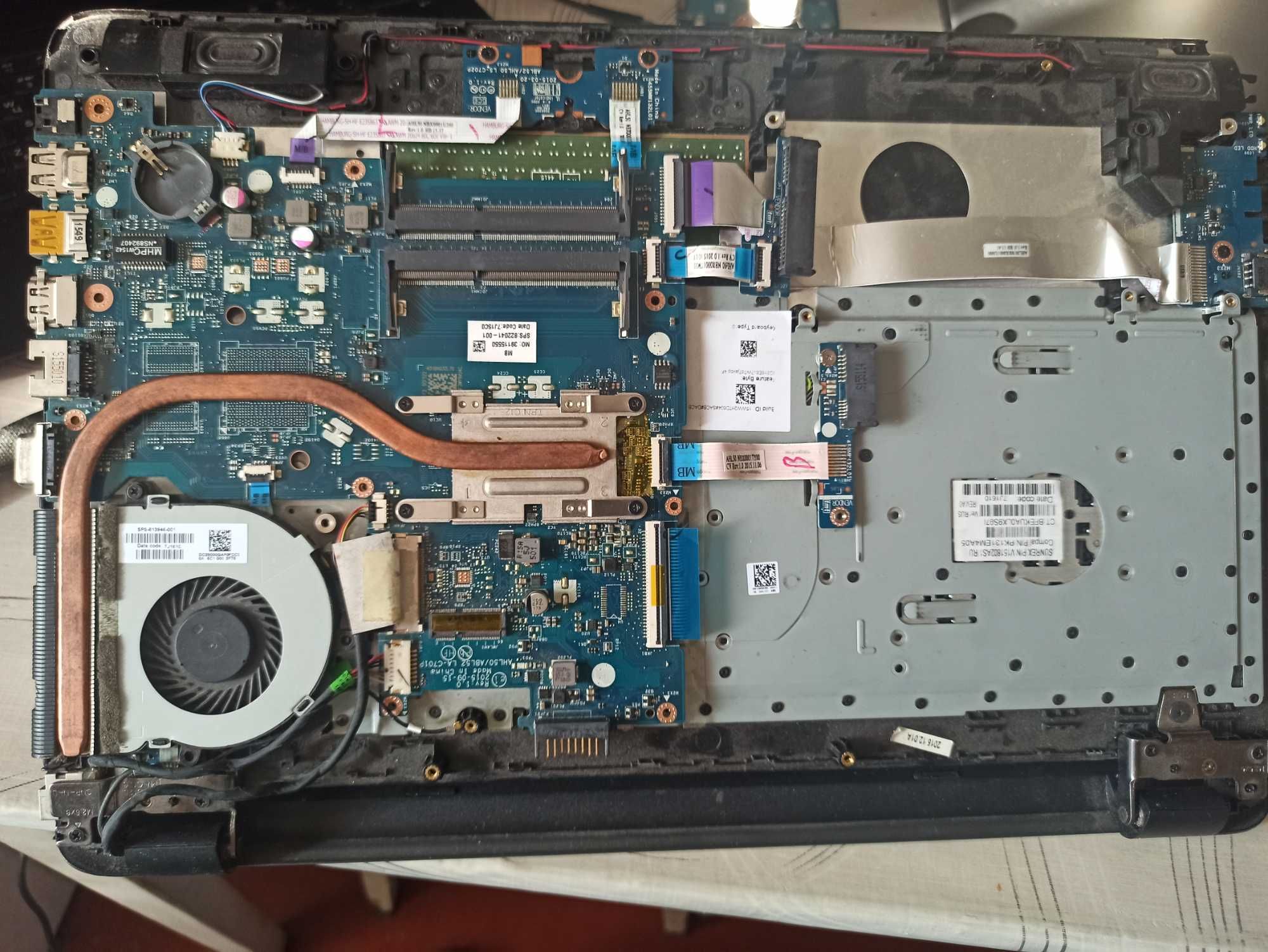 HP 250 G4, core I3-5005U на запчастини