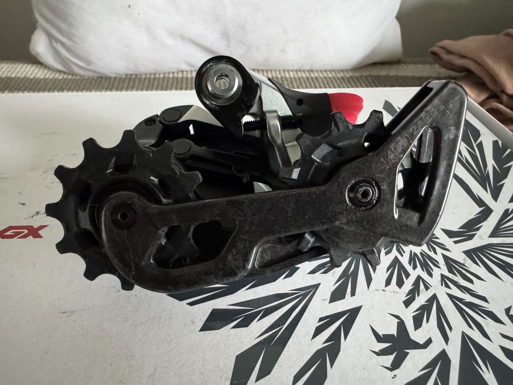 Przerzutka sram RED eTAP AXS 12s