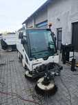 Schmidt Aebi mfh 2500  Zamiatarka 4x4 drogowa uliczna 2 osie skretne klima 4x4