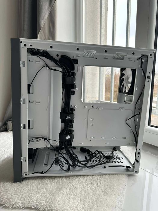 Obudowa Corsair 4000D Biała