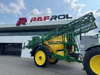 John Deere 832