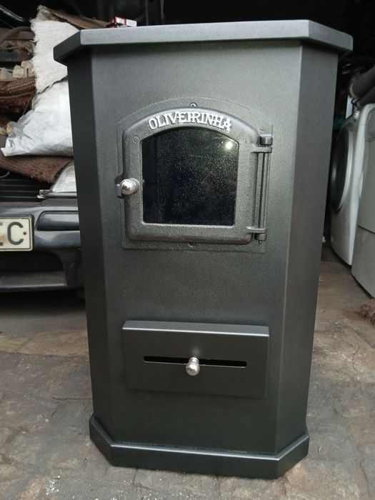 Vendo salamandra a lenha