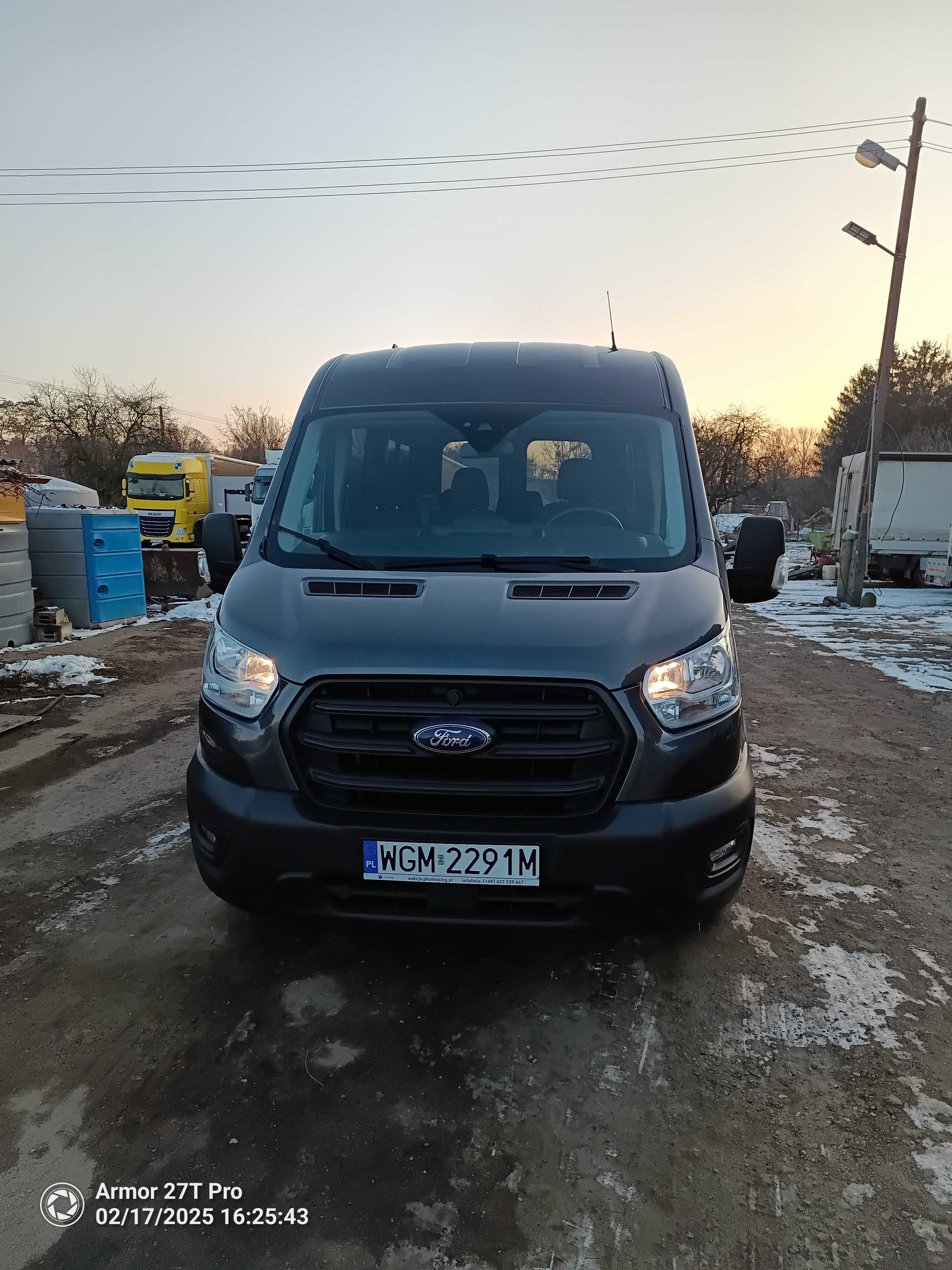 przewóz busem 8 osób  z kierowca, transport na lotnisko, przewóz gości