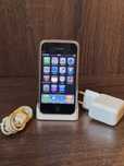 Telefon iPhone 2G 4 GB 1 generacji Posiadam rowniez 8GB