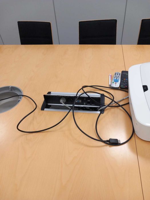 Stół konferencyjny