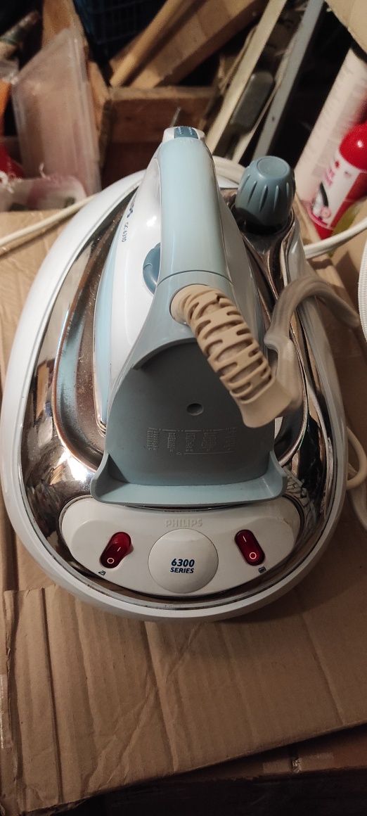 Праска з парогенератором, парова станція, Philips GC6310