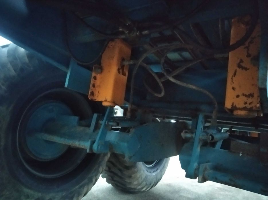 Rozrzutnik obornika , wapna Rolland E 160