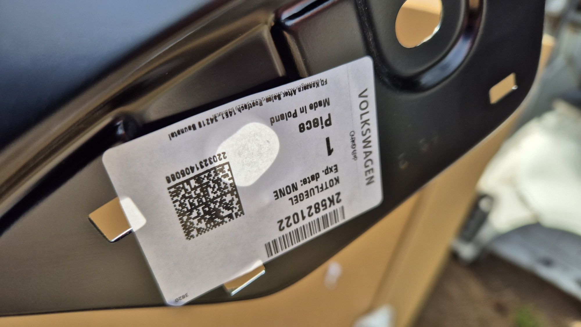 Błotnik prawy przód vw caddy 3 III nowy 2K5 oryginał 10-15
