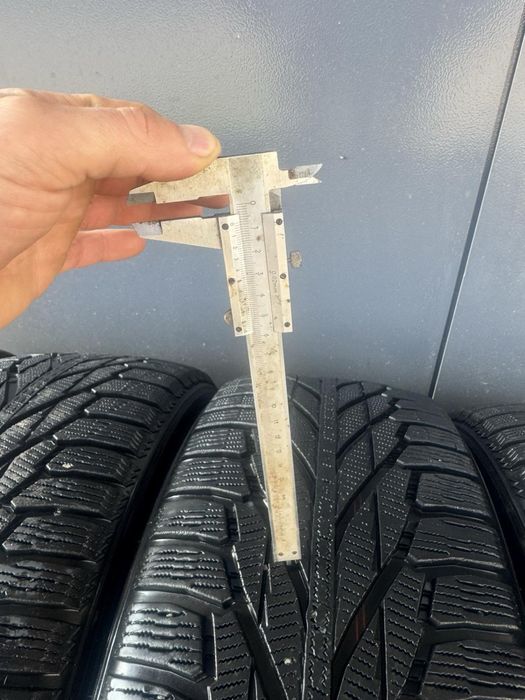 Продам резину 245 55 r19