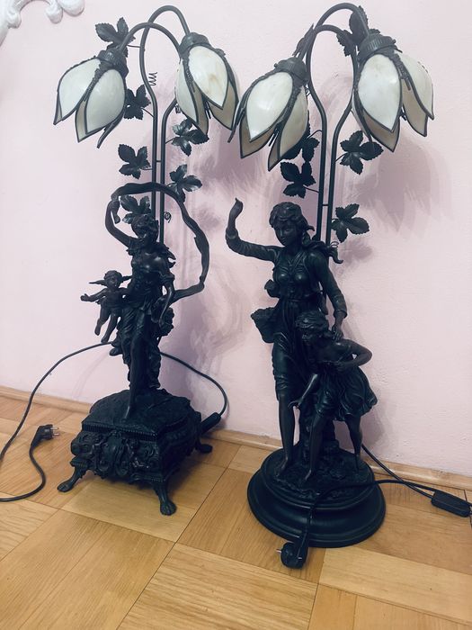 Lampa figuralna antyczna 2 sztuki wysoka stołowa