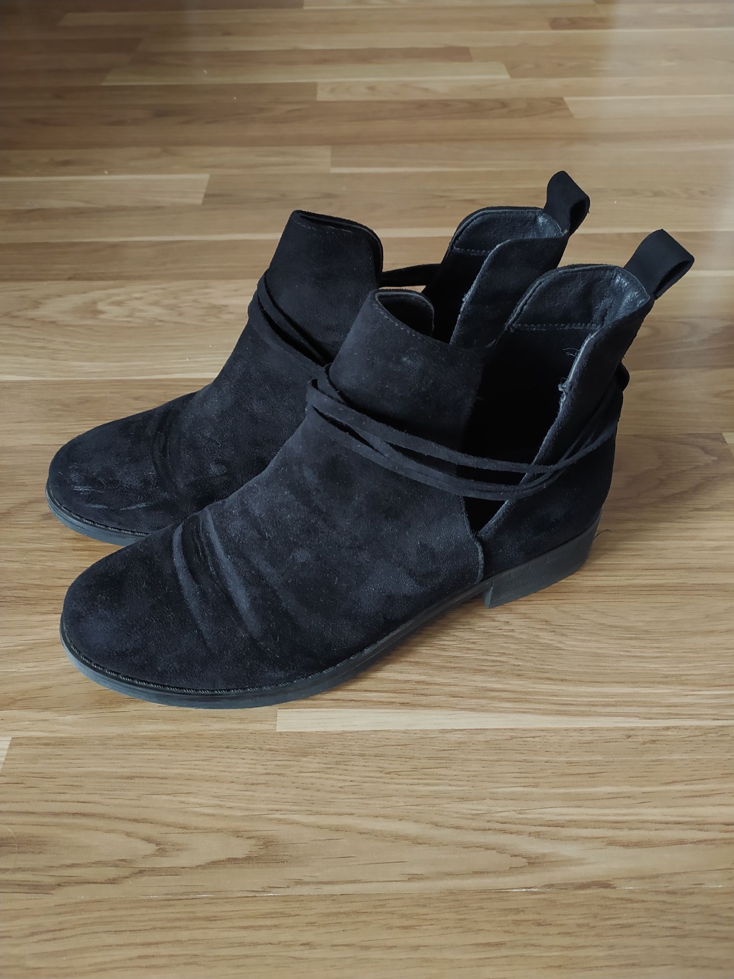 Buty botki jesienne r 40 długość 26 cm