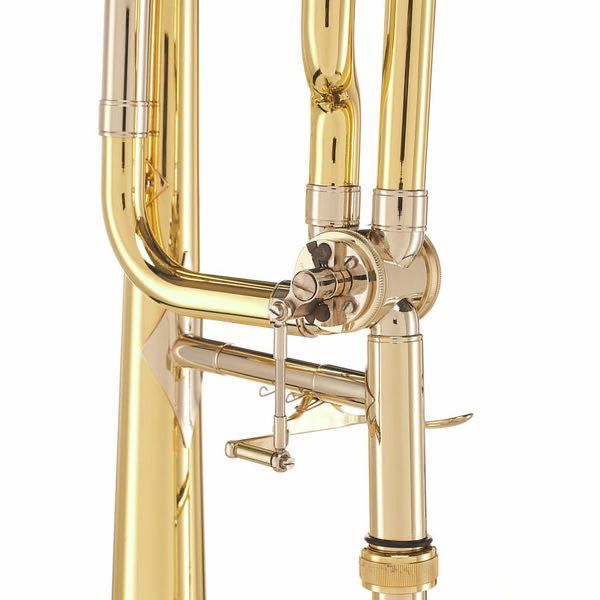 Bach TB-450B Bb/F-Trombone Usado