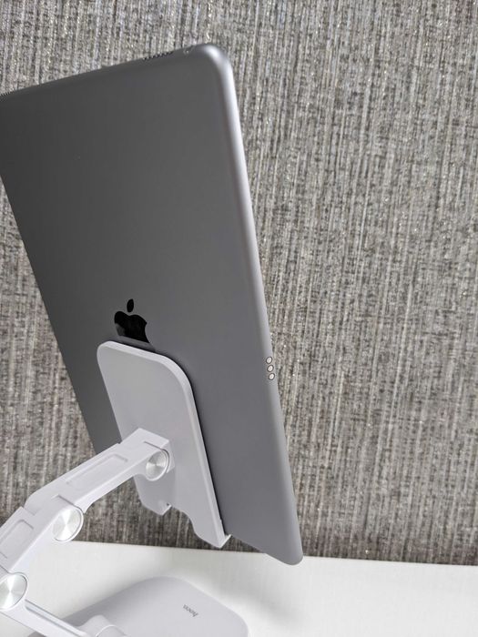 iPad Pro 9.7 на 128 Black #120