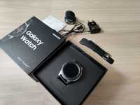 Smartwatch Galaxy Watch 46mm SM-R800 srebrny stan idealny komplet