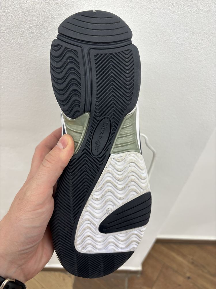 Продам нові кросівки Slazenger (41.5)
