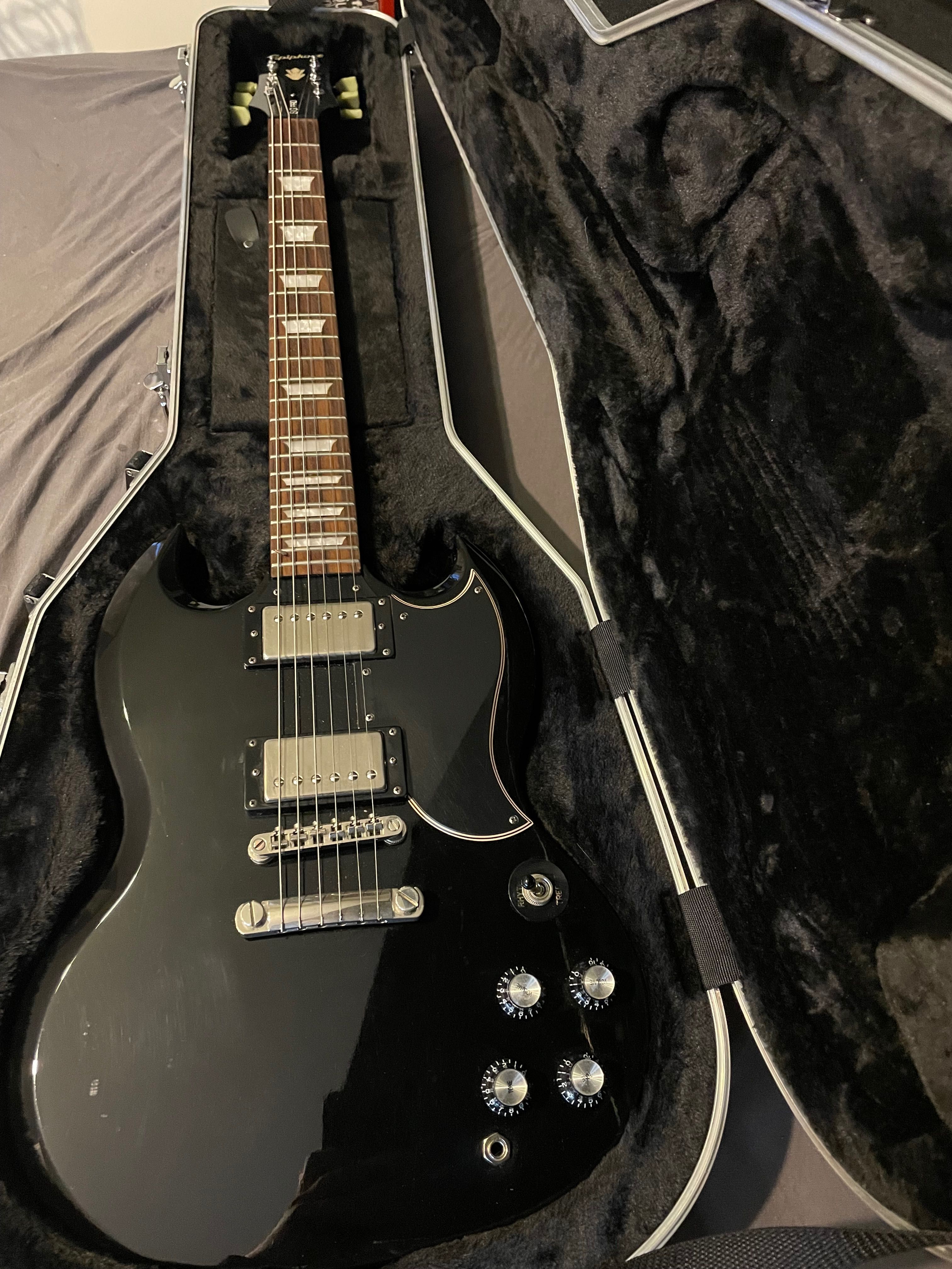 Epiphone sg pro z futerałem