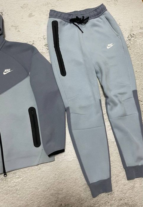 костюм nike tech fleece