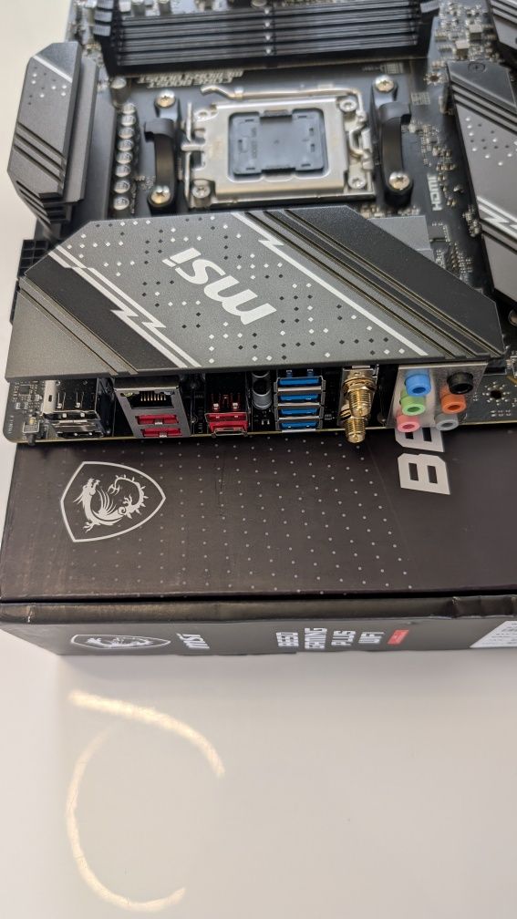 MSI B650 Gaming Plus WIFI