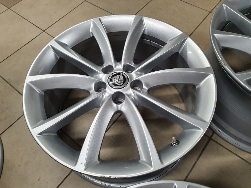 Felgi 19" Jaguar XJ XF F Pace 5x108 XE53-1007-CA 9,5 8,5 5x108 Czujnik