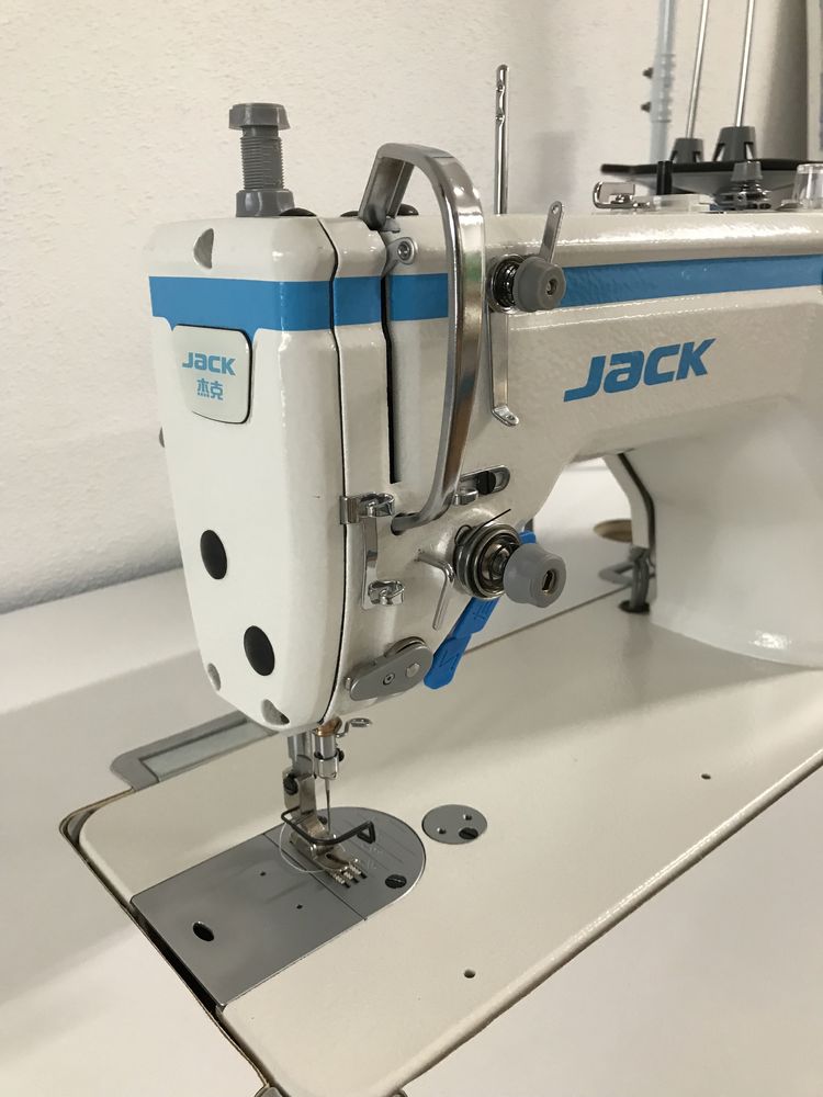 Maquina de costura recta industrial