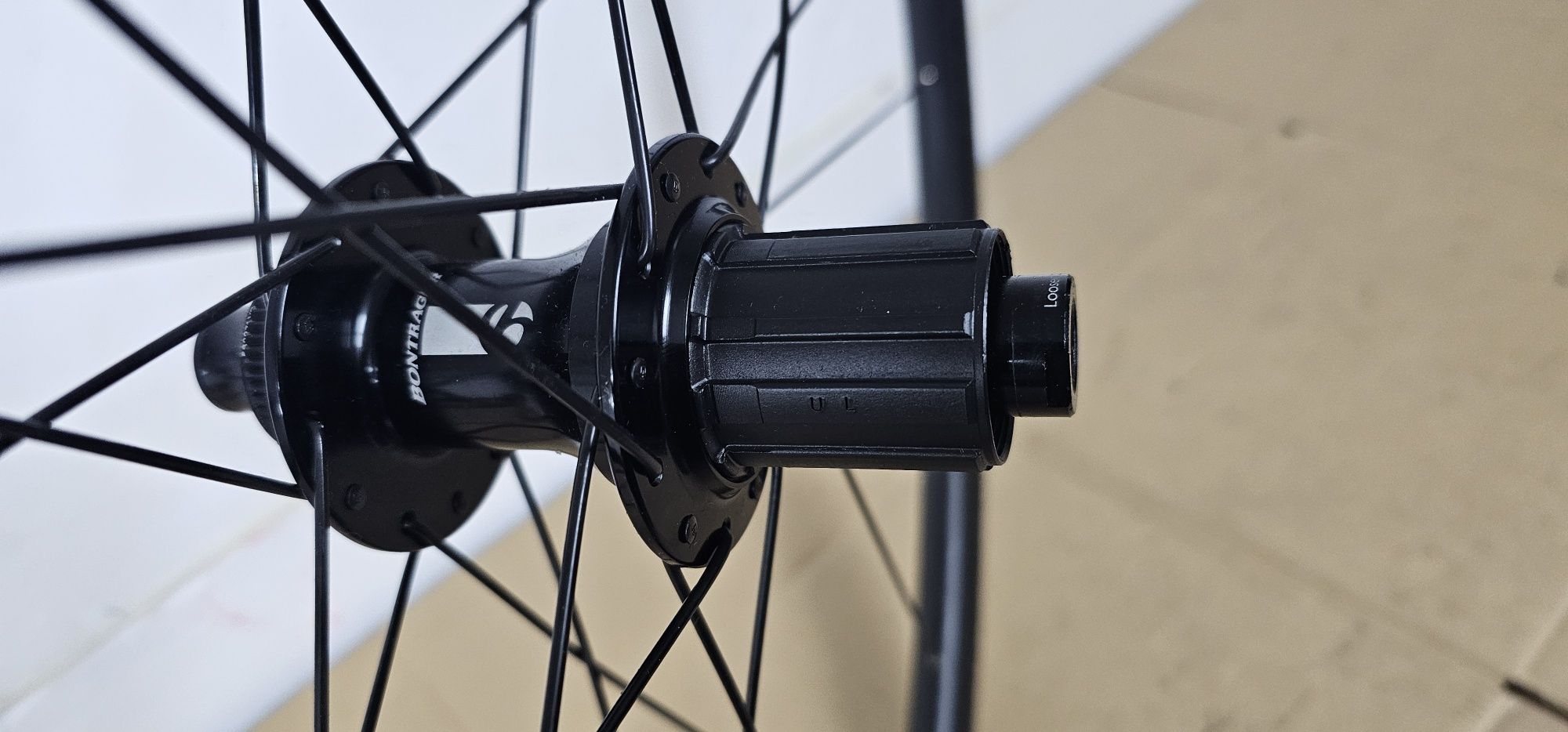 Zestaw. Koła Bontrager Paradigm SL