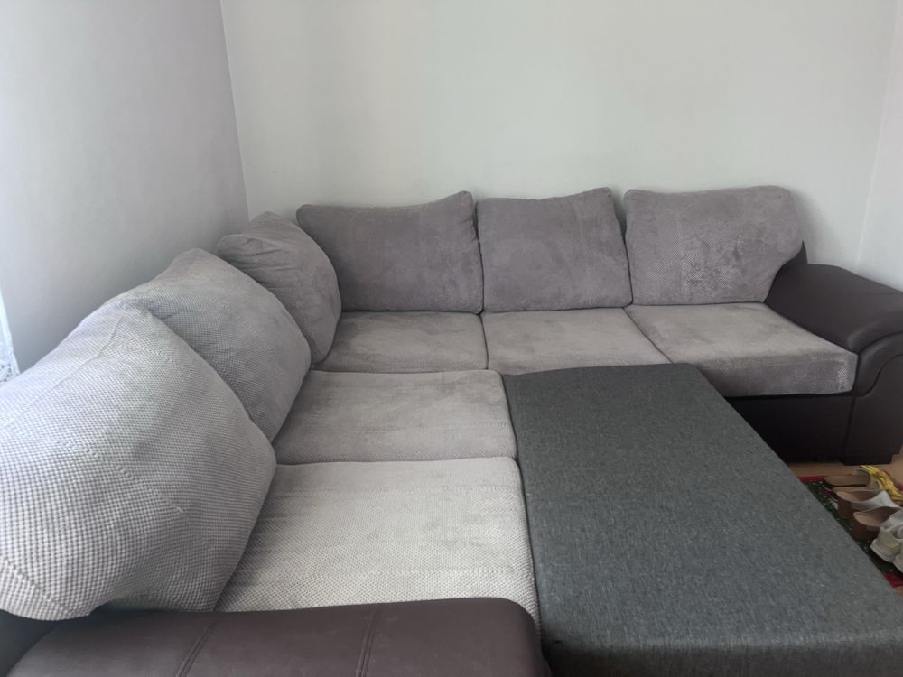 Narożnik z zadrapianiami od kotów