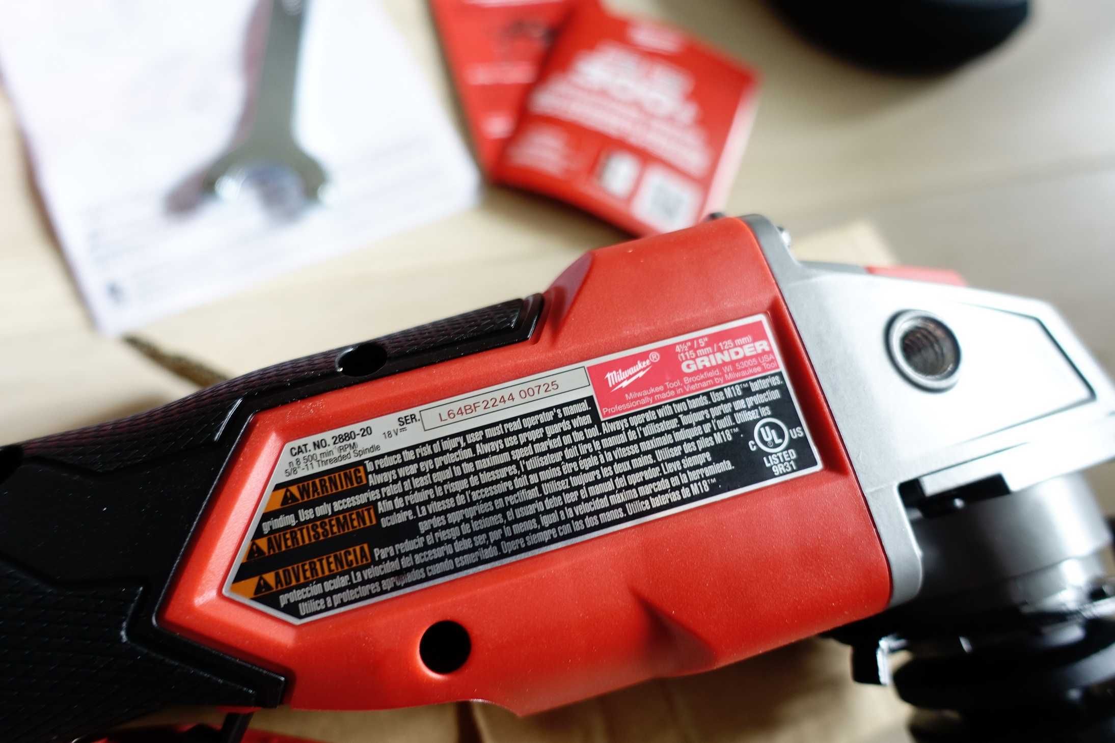 Milwaukee M18™ FUEL™ 115/125mm Szlifierka kątowa FSAGV115XPDB-0.