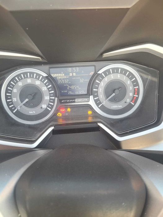 Honda Forza 300 com 25 mil km