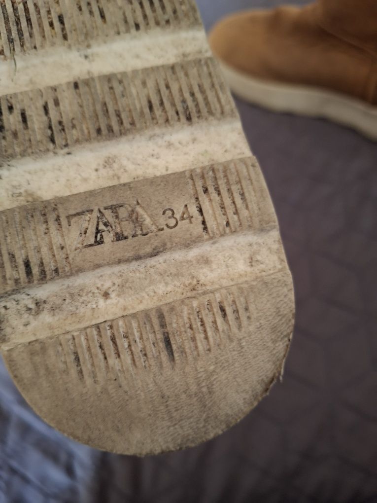 Buty zimowe dla dziewczynki Zara typy Emu rozmiar 34