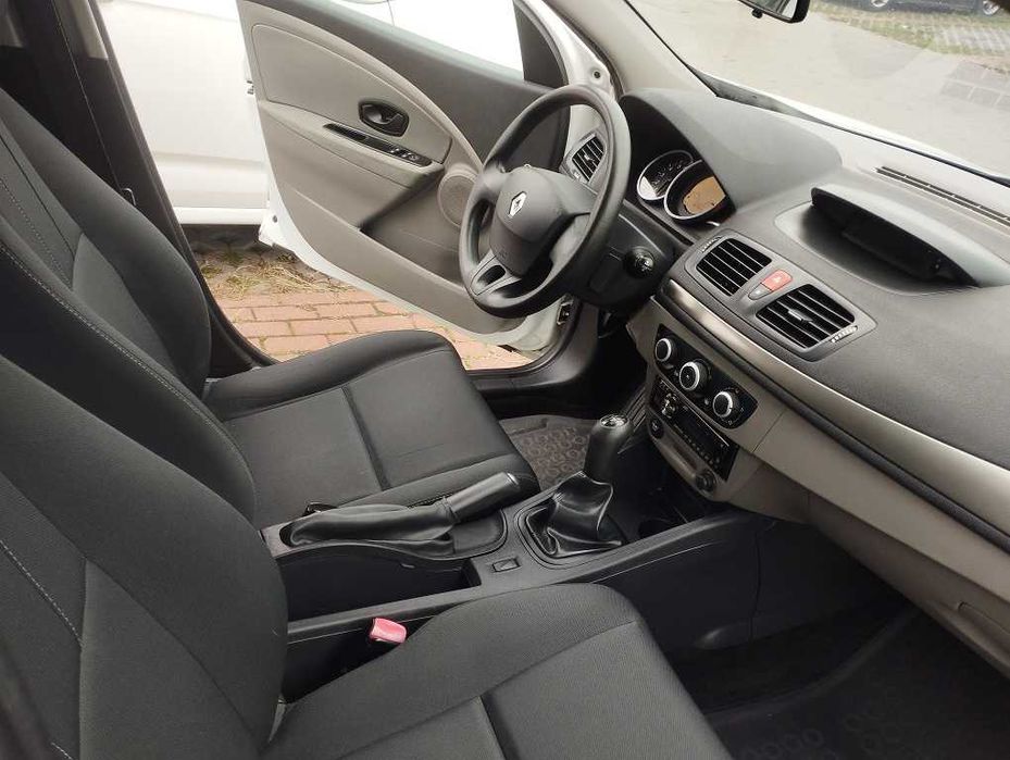 Renault Megane 3 1.6 Benz 110km klima,elektryka
