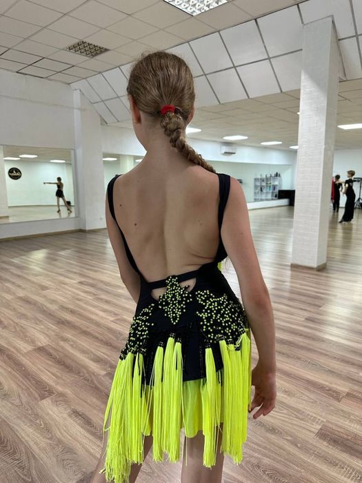 Латина зріст 150-160 см