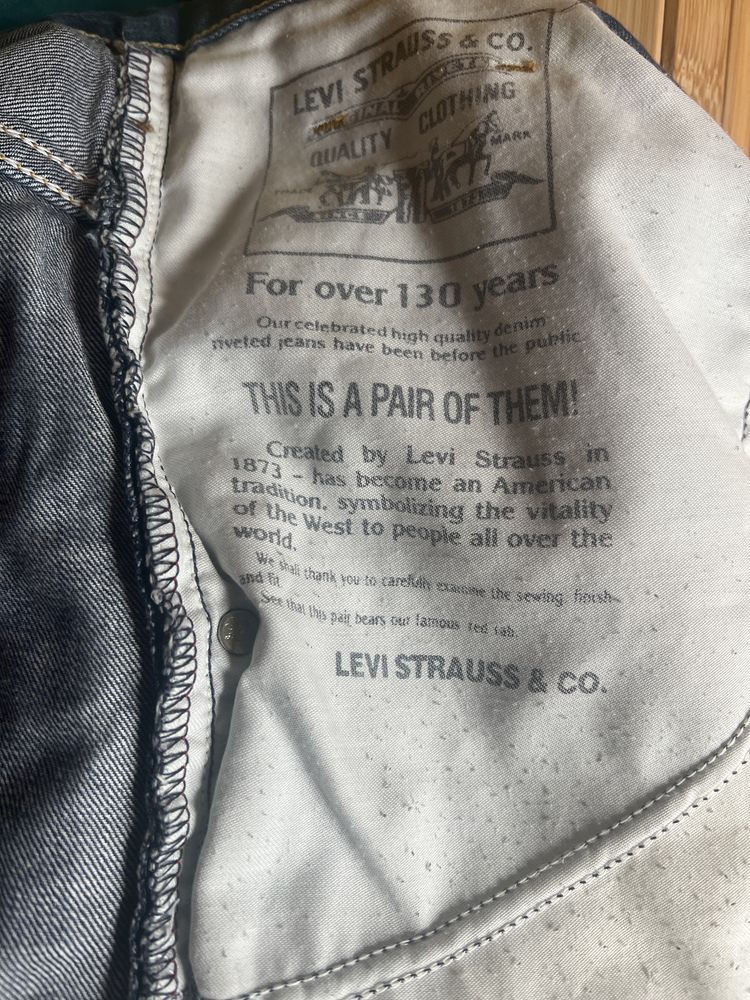 Sprzedam spodnie firmy Levis model 503 LOOSE W33 L32