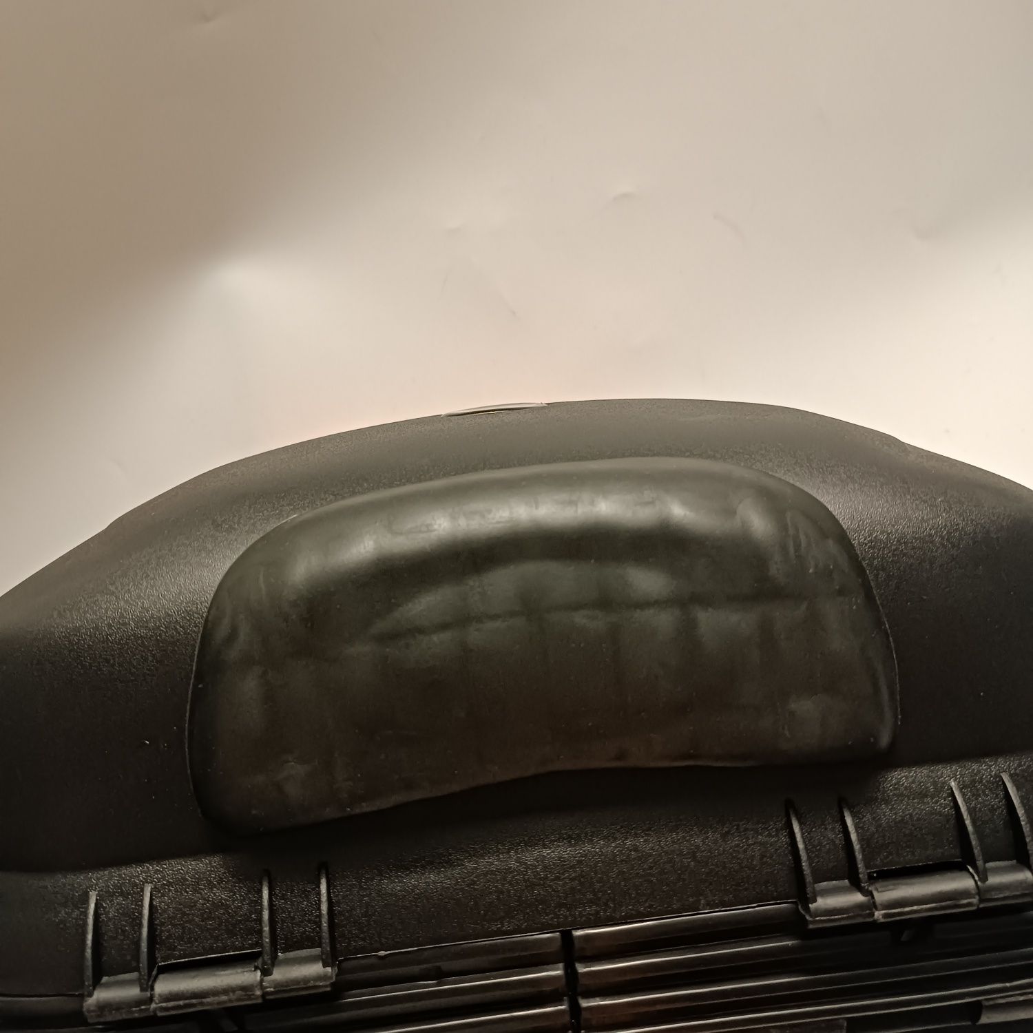 Kufer Centralny 40litrow zamek klucz płyta 3w1 na kask Skuter Motocykl